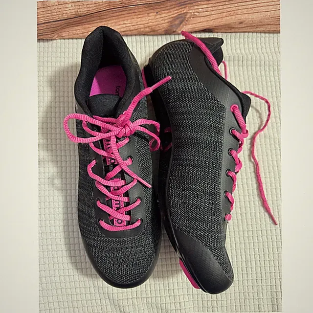 Tommaso Cycling Shoes Pink Black Size 11 Bike
