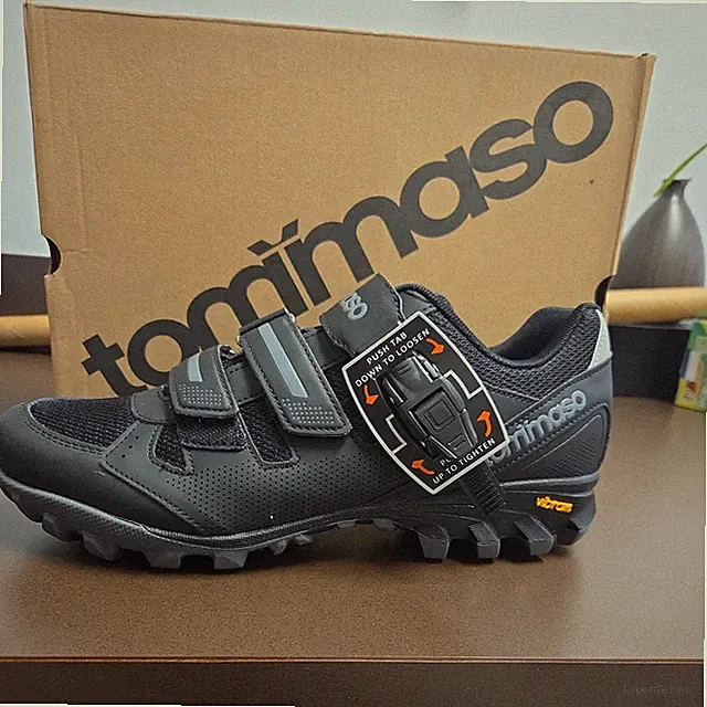 Tommaso Vertice 200 Men's Mountain Bike Shoes Vibram Sole Black Size 10.5 NIB